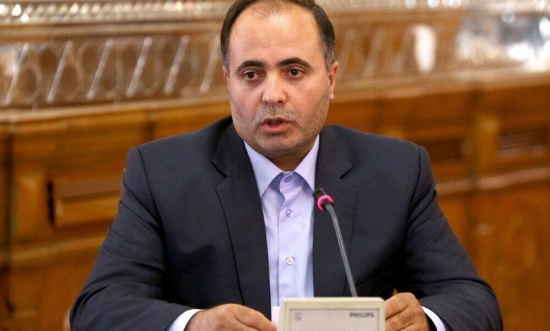 نوری قزلجه، نماینده مجلس: تعطیلی روز پنجشنبه ارتباطات رسمی را به مدت ۴ روز قطع خواهد کرد