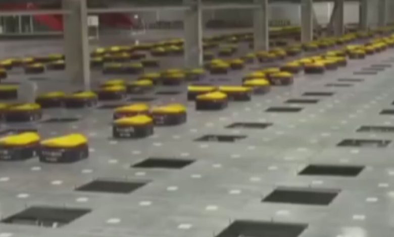 ویدیو / روبات های چینی برای تدارکات و مرتب کردن ۲۰۰ هزار بسته در روز