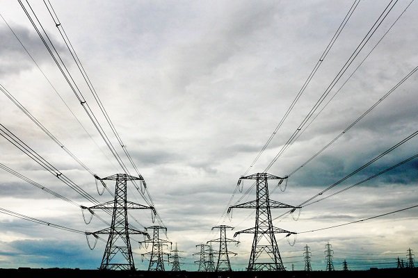 نخستین معامله شرکت‌های توزیع نیروی برق در بورس انرژی انجام شد - هشت صبح