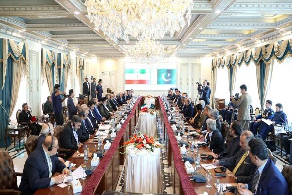 تقویت همکاری‌های ایران و پاکستان در حل مشکلات منطقه موثر است - هشت صبح