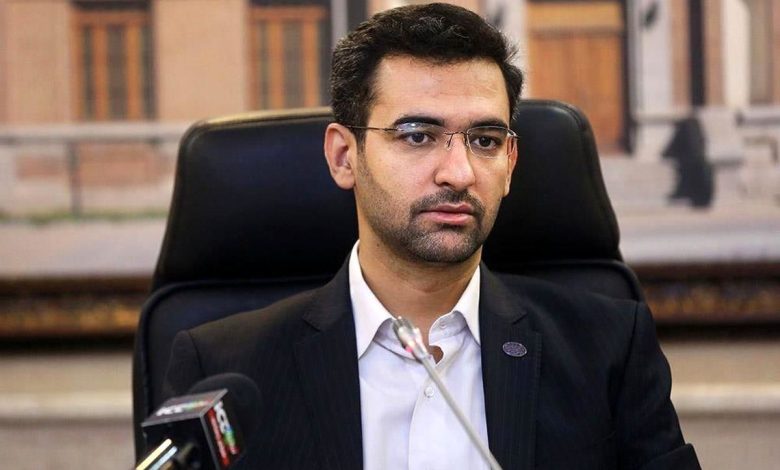 آذری جهرمی: رئیسی در قم گفت «اکنون هفت و نیم میلیون ایرانی از فیبر نوری استفاده می‌کنند» / سایت وزارت ارتباطات این آمار را ۳۵۶هزار کاربر نشان می‌دهد که بیش از ۲۰۰ هزار تای آن هم از سال ۱۴۰۰ دایر بوده / آنچه افزایش یافته سرعت اتصال به شبکه است نه اینترنت