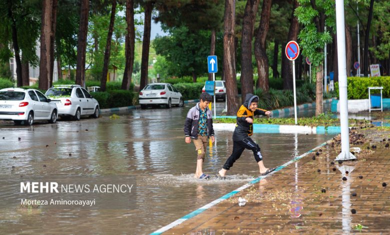 فعالیت و تداوم سامانه‌های بارشی تا پایان خردادماه در کشور - هشت صبح