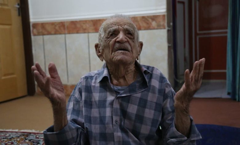 پیرمرد ۱۲۰ ساله گتوندی: آقای پزشکیان مشکلات مردم را برطرف کنید