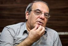 عباس عبدی: ادامه سیاست‌های موجود خیلی کار پرهزینه و سختی است/ اصلاح کار خیلی ساده ای است