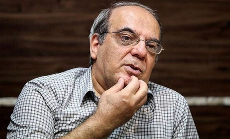 عباس عبدی: ادامه سیاست‌های موجود خیلی کار پرهزینه و سختی است/ اصلاح کار خیلی ساده ای است