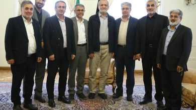 دیدار نمایندگان مردم اردبیل در مجلس با رئیس جمهور منتخب - هشت صبح
