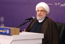 اراکی، عضو خبرگان: هرگاه جامعه‌ای از اطاعت سر باز زند، خداوند آن‌ها را کنار زده و به جای آنها امت دیگری می آورد و جایگزین می کند / هرگونه مصالحه با دشمن به ناامنی و آسیب به دین و جامعه ختم خواهد شد