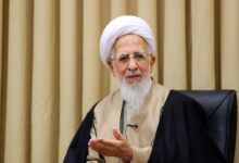 آیت الله جواد آملی: با شرایطی که در سال‌های اخیر پیش آمد، جامعه ما در دالان ورودی یک تحول قرار گرفته/ باید از نظر فکری یک خانه تکانی کنیم و انتقال ذهنی داشته باشیم