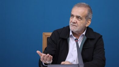 پزشکیان: پیش‌بینی‌ها حکایت از آن داشتند که وضعیت ناترازی انرژی در آذر ماه بدتر از آنچه شاهد بودیم، خواهد بود / با همت مسئولان و همراهی مردم از شرایط سخت تامین برق و گاز عبور کردیم، اما از حالا باید به فکر سال آینده باشیم