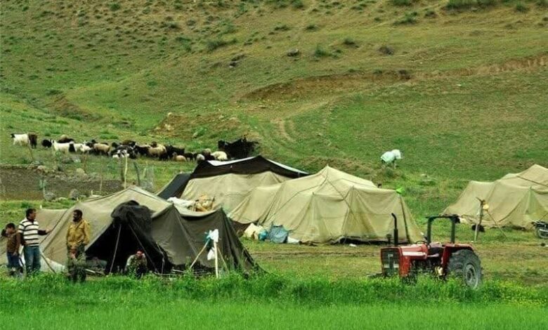 عشایر با تلفن همراه خود پیگیر مطالباتشان می‌شوند - هشت صبح