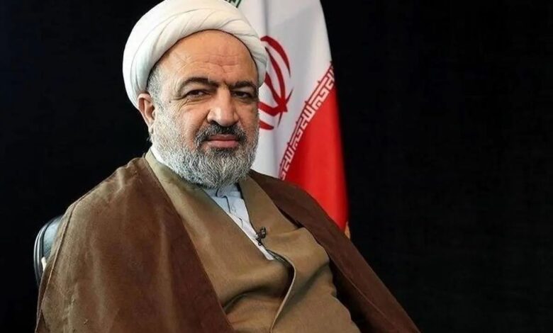 روزنامه دانشگاه آزاد: رسایی دنبال دیدهشدن و لایکگرفتن است / او حاجقاسم را به دست بوسی ابوموسی اشعری متهم کرد