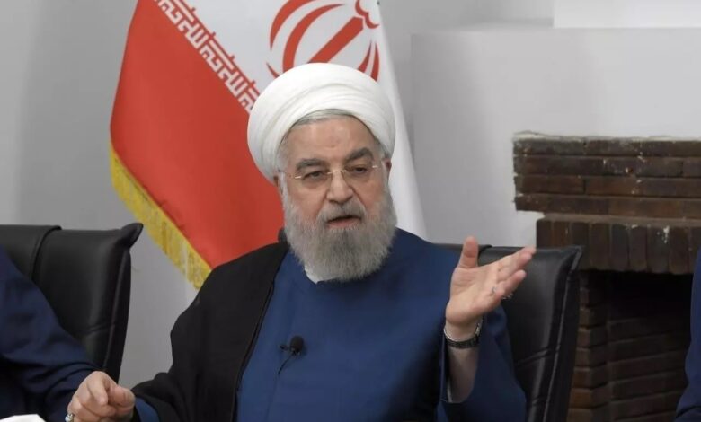 روحانی: هیچ وقت نگفتم، بعید هم می‌دانم به این زودی‌ها بتوانم بگویم چه مشکلاتی برای دستیابی به برجام پیش روی ما بود؛ مشکل اندر مشکل / توافق را می‌بایست در سال ۹۳ انجام می‌دادیم، اما شد ۹۴ / روزهایی رسید که ظریف، عراقچی و تخت‌روانچی، می‌گفتند پس بدانید دیگر توافق نخواهد شد، تمام شد دیگر / من همه چیز خود را در این راه دادم؛ حیثیت، اعتبار و سوابقم را دادم تا این توافق بشود