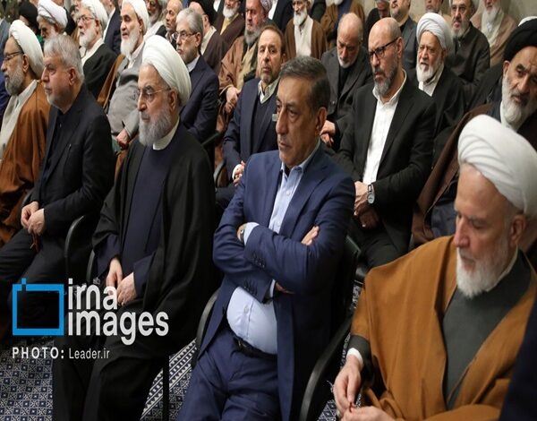 تصاویر: دیدار مسئولان نظام و سفرای کشورهای اسلامی با رهبر انقلاب