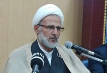 عضو مجلس خبرگان: امروز برخی اعلام می‌کنند انقلاب کرده‌ایم که وضع اقتصادی ما درست شود؛ اینها تحریف است؛ اهداف انقلاب این نبوده / نباید خیال کرد که مردم برای نان و معیشت انقلاب کرده‌اند / در میان اهداف انقلاب، مسائل اقتصادی و معیشتی در مراحلی پایین‌تر از مسائلی دینی و استقلال و عزت بود / یکی از دلایل منحوس بودن رژیم طاغوت، زیر پا گذاشتن ارزش‌های اسلامی بود