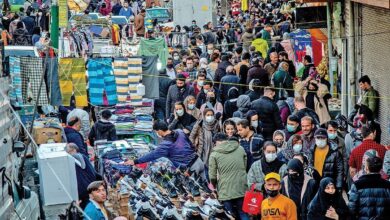 روزنامه اعتماد: ۶۰ درصد اشتغال ایران غیررسمی است/ ۱۰ میلیون نفر از جمعیت فعال کشور، تحت پوشش تامین اجتماعی نیستند