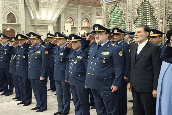 فرماندهان نیروی هوایی ارتش با بنیانگذار انقلاب اسلامی تجدید میثاق کردند - هشت صبح