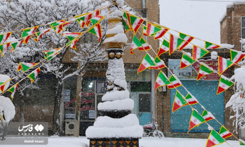 (تصاویر) خودنمایی زمستان با بارش اولین برف در اهر