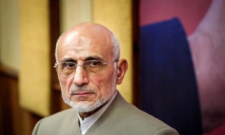 میرسلیم: نباید بنزین را مفت بدهیم بسوزانند / نمیشود که قیمت همه چیز افزایش پیدا کند ولی دائما تو سر سوخت بزنیم / اگر کسی خواست بیشتر از سهمیه ۶۰ لیتر خود بنزین استفاده کند، باید قیمت پول واردات را پرداخت کند