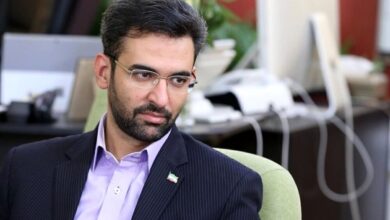 آذری جهرمی خطاب به نمایندگان مجلس: برای حفظ نظام دست از لجبازی با مردم بردارید!