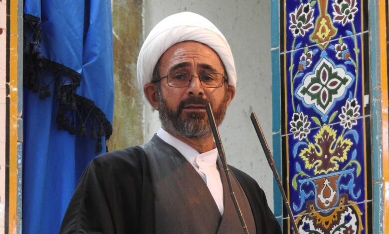امام جمعه ایلام: جشنهای موسوم به نوروزگاه که با هدایت سرویسهای جاسوسی دشمن و گروهکهای ضد انقلاب کردی برای دینزدایی جوانان ما طراحی شده باید بطور کامل کنار گذاشته شود / جشنهای مختلط را نمیپذیریم؛ باید جلو هنجارشکنی گرفته شود