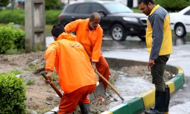 امانی، عضو شورای شهر تهران: حقوق بهمن و اسفند کارکنان خدمات شهری مناطق، هنوز پرداخت نشده/ حقوق کارکنانی که در سرمای اخیر در سطح شهر کار می‌کنند را ندادند