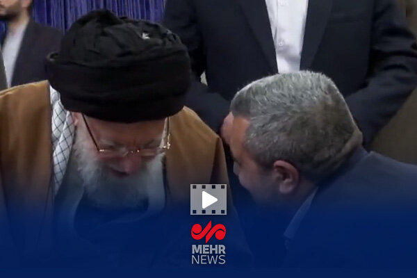 گپوگفت خودمانی شاعران با رهبر انقلاب