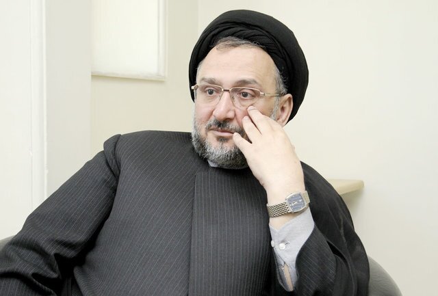 ابطحی: افراطیون خطرناک یا با عاشورا مخالفت میکنند یا با سیزده بدر / ایران تاریخی این دو را کنار هم نگه داشته است