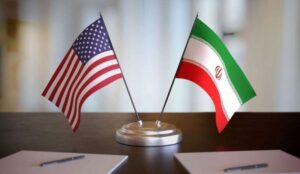 لارنس نورمن، خبرنگار وال استریت ژورنال: ترامپ و ایران به بن بست نخورده‌اند / احتمالا تهران و واشنگتن جلسه‌ای را در عمان ترتیب می‌دهند و در شب دوم، عمانی‌ها به‌طور تصادفی ایران و آمریکایی‌ها را در یک اتاق می‌آورند و گفت‌وگوی کوتاهی به صورت مستقیم انجام می‌شود