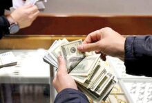 ایسنا: دلار امروز در بازار آزاد بیش از ۵۰۰۰ تومان ارزان شد/ حجم فروشندگان بسیار زیاد شده/ پس از برگزاری دور اول مذاکرات میان ایران و آمریکا نیز ارز کاهش قیمتی ۷۰۰۰ تومانی را تجربه کرد/ قیمت دلار از ابتدای سال جاری تا الان، بیش از ۲۵ هزار تومان کاهش داشته