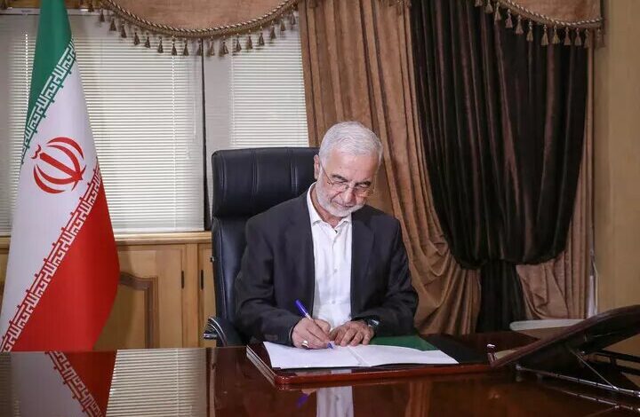 مومنی: ۱۲ فروردین، یادآور اراده ملت ایران در تعیین سرنوشت خویش است - هشت صبح