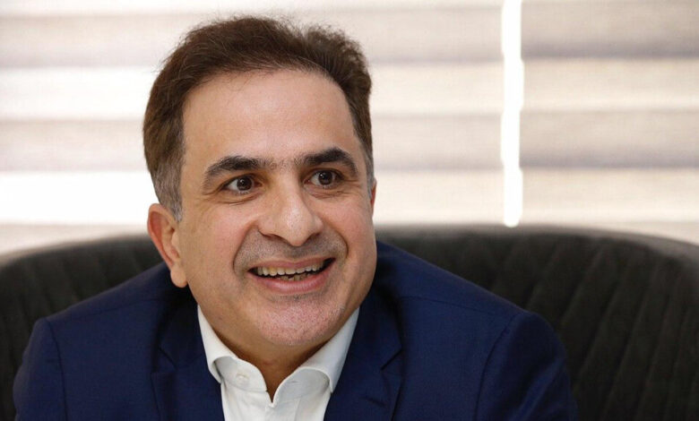 مالک نساجی: فوتبال ما صنعت ورشکسته است/ از داوری بزرگترین ضربه را خوردیم