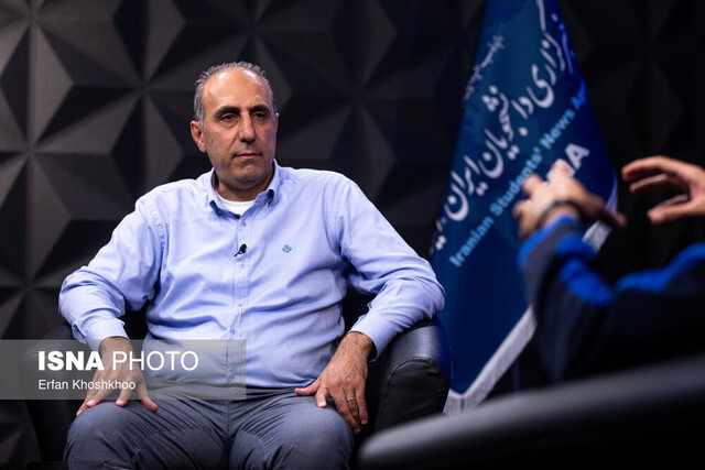 خط خوردن یک ملیپوش به دلیل خرید مایکروفر در دوران مایلی کهن!
