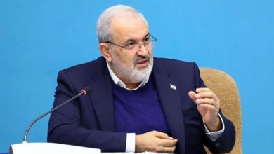 وزیر نیرو: قطعی‌های برق خانگی حداکثر دو ساعت خواهد بود / تابستان سال گذشته ناترازی برق به ۲۰ هزار مگاوات رسید؛ اگر روند گذشته ادامه پیدا می‌کرد، ناترازی امسال به ۲۴ هزار مگاوات می‌رسید؛ در تلاشیم با اقدامات متعدد، به آن نقطه نرسیم / صادقانه می‌گویم که انتظار چنین شرایطی را در اردیبهشت نداشتیم / تعمیرات نیروگاهی به خاطر نرسیدن سوخت به نیروگاه‌ها در زمستان، به تأخیر افتاد