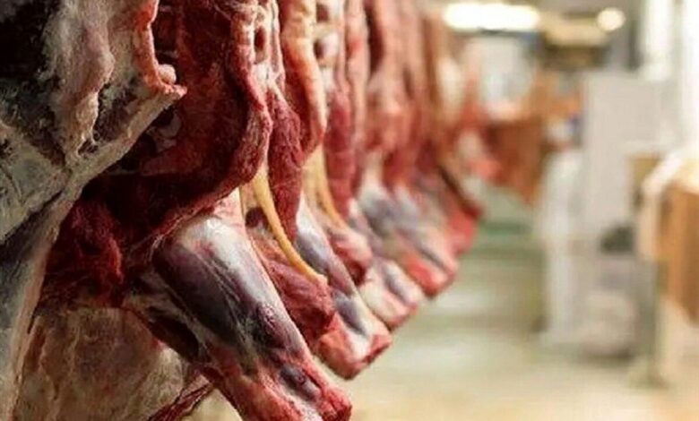 گوشت گرم از فهرست کالاهای اساسی خارج شد
