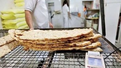 مصوبات جلسه ستاد تنظیم بازار / اختیار تعیین قیمت نان به استانداران واگذار می‌شود/ هر استانی متناسب با وضعیت و شرایط خود، نرخ انواع نان را در یک دوره زمانی مشخص می‌کند/ تامین ارز پایه کالا‌های اساسی تا پایان سال ۱۴۰۴، بر مبنای نرخ ترجیحی صورت می‌گیرد