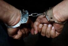 پلیس: دستگیری ۵ فعال غیرمجاز ارزی در پایتخت / در بازرسی از دفتر این افراد ارز به‌ارزش تقریبی ۲۱ میلیارد تومان کشف و ضبط شد
