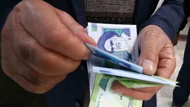 نامه مجلس به دولت: حقوق کارمندان باید ۲۰ درصد افزایش یابد