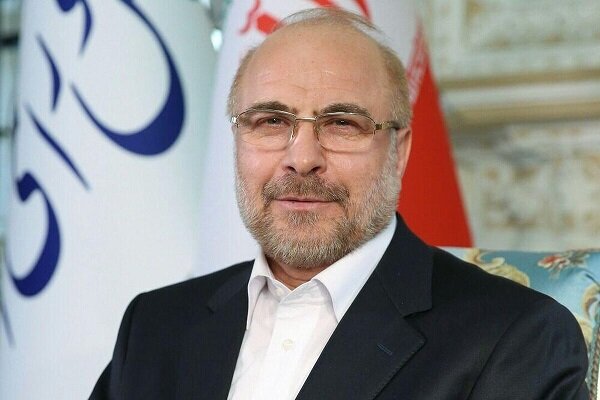 اقتصاد به مردم سپرده شود؛ قیمتگذاری فقط برای کالاهای انحصاری دولت - هشت صبح
