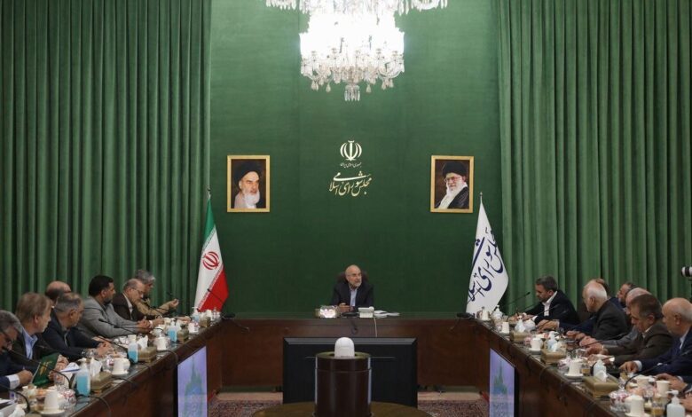 تأکید قالیباف بر مشارکت مردمی در تحول نظام آموزشی - هشت صبح
