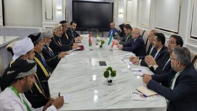 قالیباف با رئیس مجلس عمان در جاکارتا دیدار کرد - هشت صبح