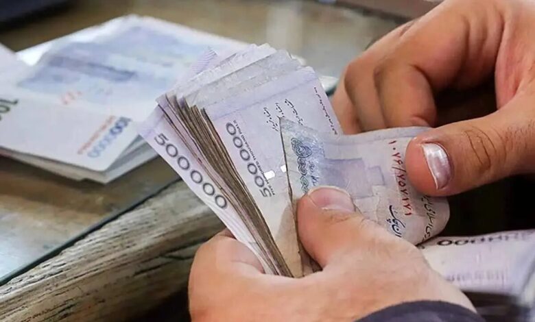 دستور رییس جمهور برای پرداخت حقوق کارمندان مبتنیبر عملکرد / سازمان اداری و استخدامی: کارگروهی برای تسریع تصمیمگیریها و اجرایی شدن این سیاست تشکیل شده است