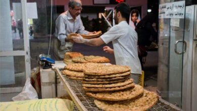 قیمت جدید نان در تهران اعلام شد / لواش ۷۰۰ تا ۹۰۰ تومان، تافتون ۸۵۰ تا ۱۵۰۰ تومان، بربری ۲۵۰۰ تا ۳۵۰۰ تومان و سنگک ساده ۵ هزار تومان