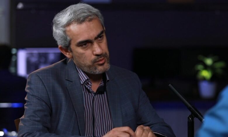 مدنیزاده، وزیرپیشنهادی اقتصاد: عاملی که باعث سوق دادن مردم به سوی بازارهای طلا و ارز شده، بی ثباتی در اقتصاد است / اگر بخواهیم مردم در تولید داخلی سرمایهگذاری کنند باید جلوی بی ثباتی را گرفت تا اعتماد مردم جلب شود