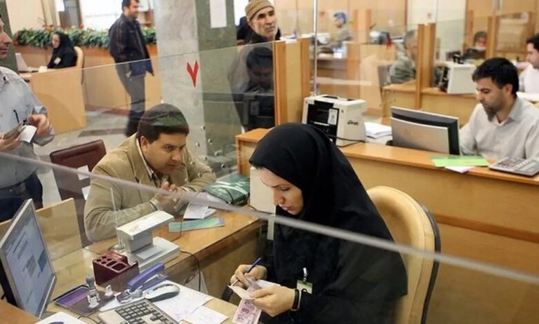 فارس: برخی بانکها جریمۀ دیرکرد اقساط وامها را میبخشند