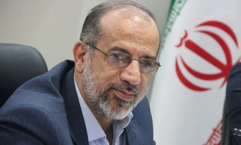 همتی ناکارآمدیاش را پشت اتهام به مجلس پنهان میکند - هشت صبح