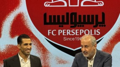 وحید امیری با پرسپولیس تمدید کرد