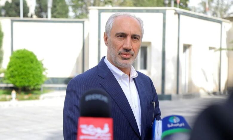 رئیس سازمان برنامه و بودجه: آغاز پرداخت کالابرگ دهک‌های ۴ تا ۷ از هفته آینده/ افزایش تولید ۲۵۰ هزار بشکه نفت در روز، به تصویب شورای اقتصاد رسیده و به سرعت عملیاتی خواهد شد/ ان‌شاءالله در هفته آینده موضوع سرمایه گذاری برای فشار افزایی پارس جنوبی، شروع می‌شود