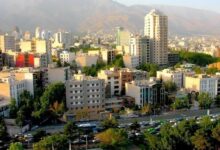 یک انبوه‌ساز: تا زمانی که وضعیت تعامل ایران با سایر کشور‌ها مشخص نشود، بلاتکلیفی در بازار مسکن ادامه خواهد داشت / کارگران افغان نقش بسزایی در ساخت و ساز داشتند؛ دستمزد کارگران افغان روزانه ۹۰۰ هزار تومان و دستمزد کارگران ایرانی دو میلیون تومان است / این عامل می‌تواند حدود ۱۵ درصد قیمت تمام شده ساخت را بالا ببرد / [با این وجود] معتقدم آثار مثبت خروج آنها بیشتر از تبعات منفی آن است