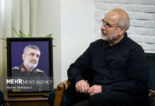 حضور رئیس مجلس در منزل شهیدان طهرانچی، شادمانی و حاجی‌زاده