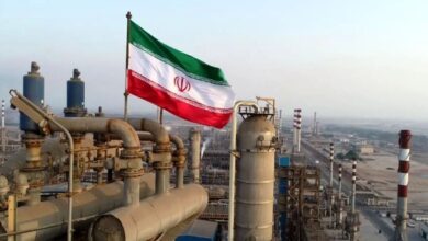 مرکز پژوهش‌های مجلس: تولید نفت کشور در خرداد ماه، نسبت به سال قبل، کاهش یافته/ در بخش نفت خام و گاز طبیعی، رشد اقتصادی منفی ۲.۹ درصدی نسبت به سال گذشته داشته‌ایم